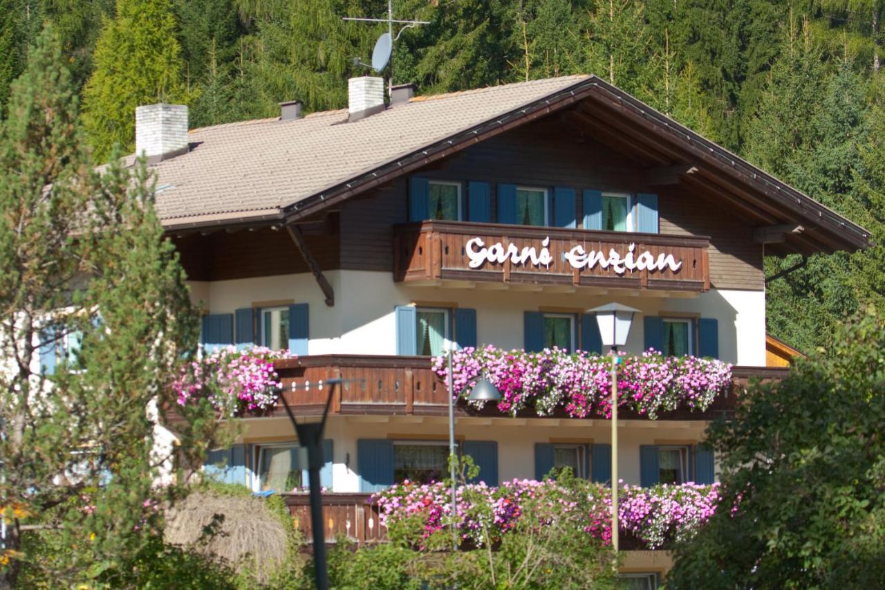 Pension Enzian Badia  Exteriör bild